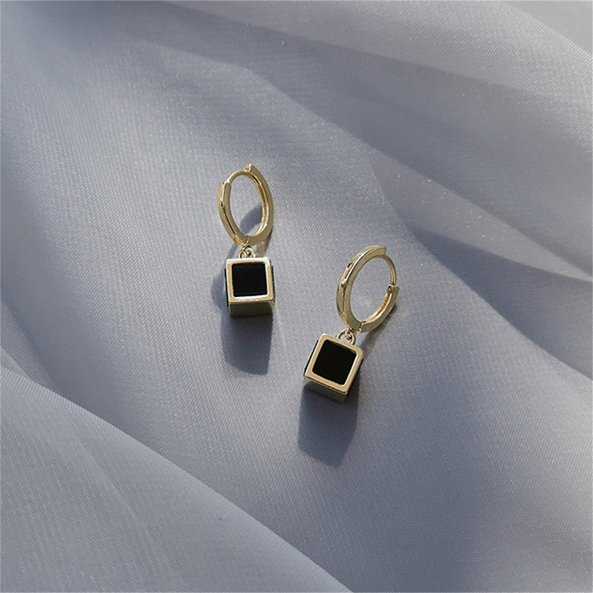 Black Acrylic and 18K Gold-Plated Cube Huggie Earrings, gold huggie earrings, elegant gift for her, detail close-up