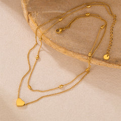 Dazzling 18K gold-plated choker necklace with a heart pendant, a perfect accessory to elevate your everyday elegance.