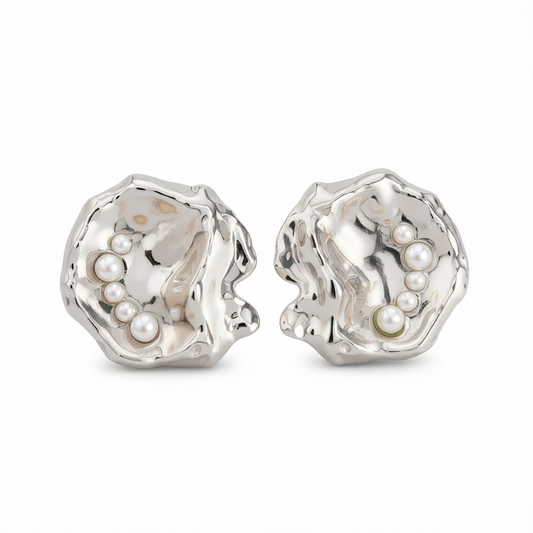 Pearl & Silvertone Wrinkled Round Stud Earring
