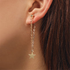 Elegant 18K gold-plated star earrings with a chic cable chain design, perfect for adding sparkle to any outfit.