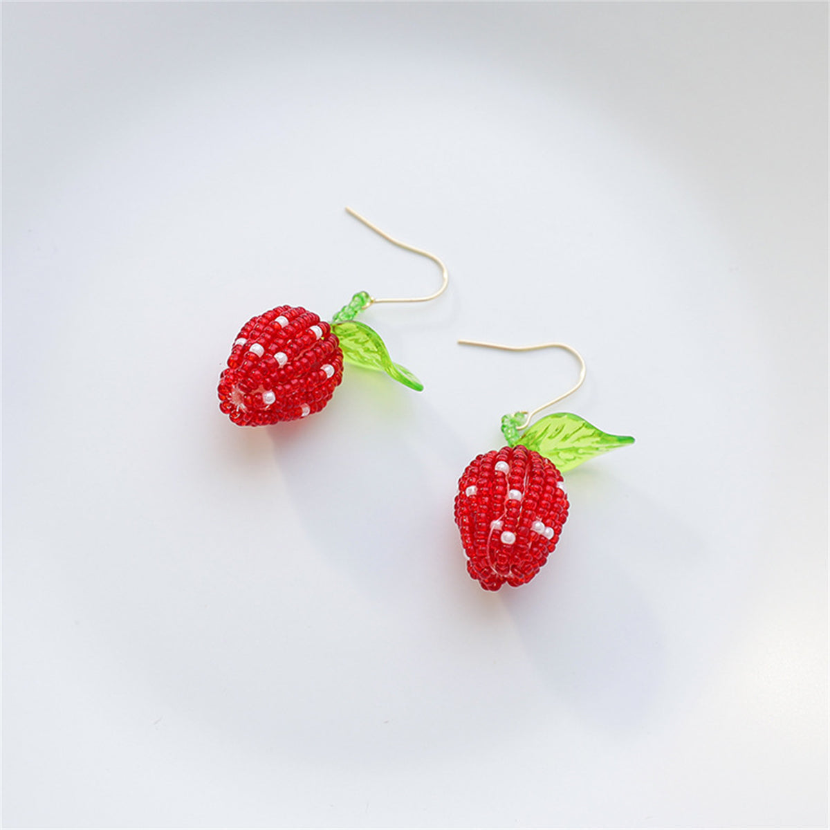 Red and Green Strawberry Drop Earrings, drop earrings for women, elegant gift for her, detail close-up