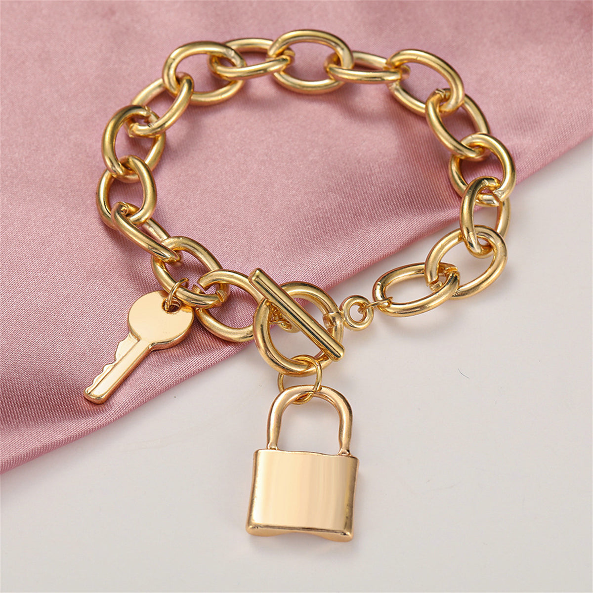 18K Gold-Plated Cable Chain Key Lock Toggle Charm Bracelet, gold bracelet for women, vintage-inspired design, styled look