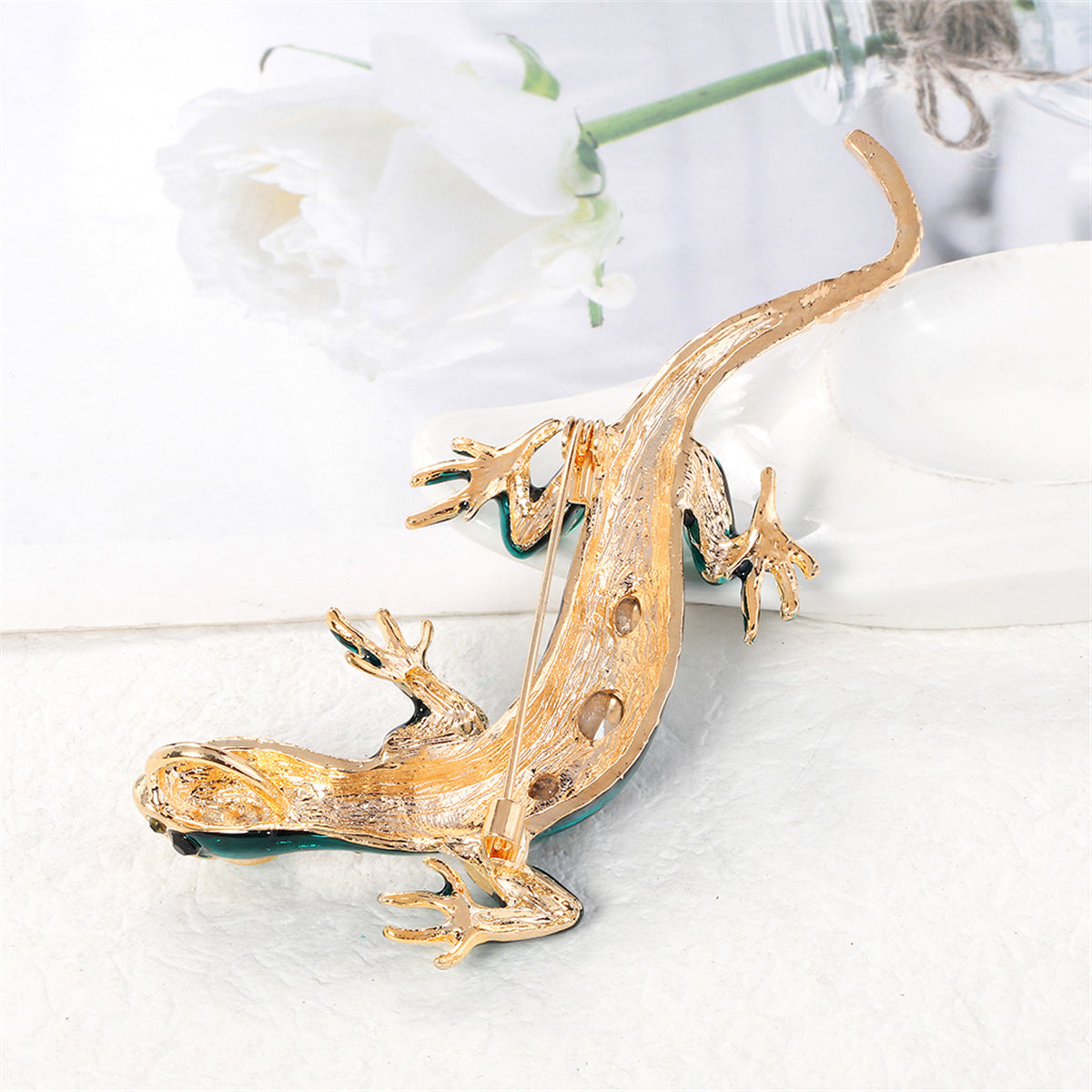 Green Crystal and Enamel 18K Gold-Plated Lizard Brooch, gold brooch pin, elegant gift for her, styled look