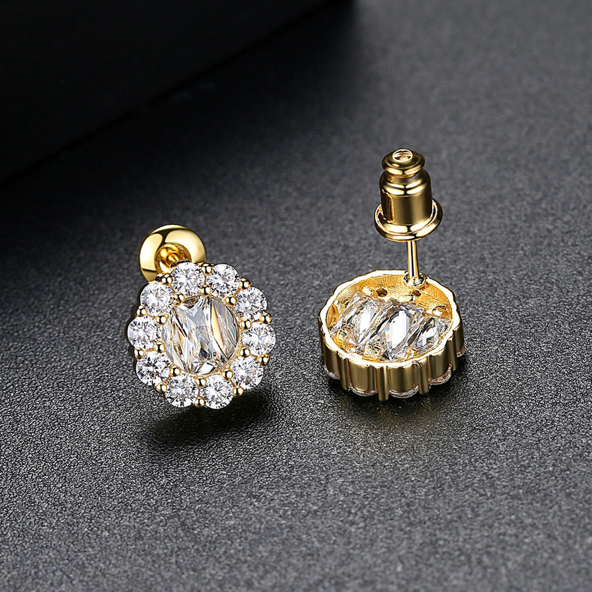 Cubic Zirconia and Crystal Flower Stud Earrings, stud earrings for women, elegant gift for her, detail close-up