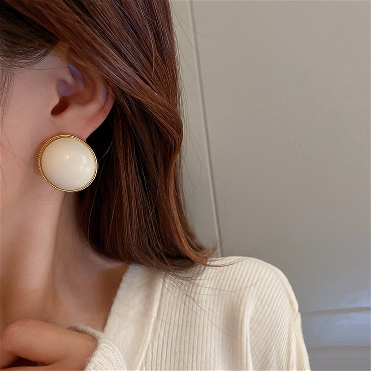 White Resin and 18K Gold-Plated Round Stud Earrings, gold stud earrings for women, vintage-inspired design, lifestyle look