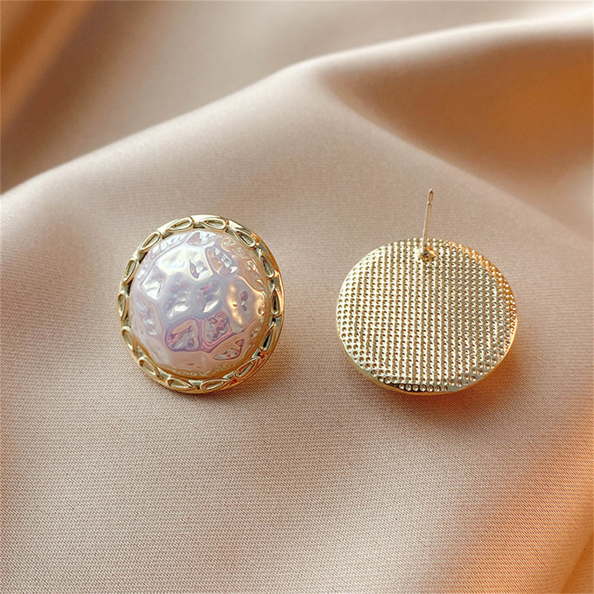 Iridescent Pearl and 18K Gold-Plated Hammered Round Stud Earrings, gold stud earrings for women, lifestyle look