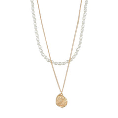 A sophisticated necklace with an 18K gold-plated owl pendant, featuring a coin charm and a graceful pearl chain.