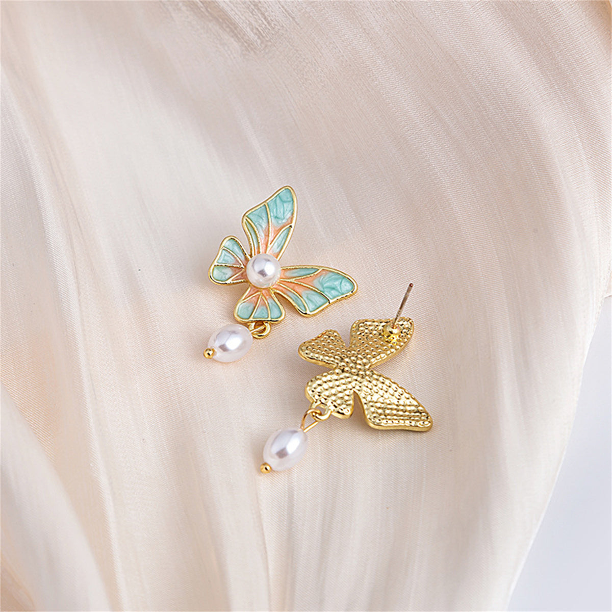 Pearl and Enamel 18K Gold-Plated Butterfly Oval Drop Earrings, gold drop earrings for women, detail close-up