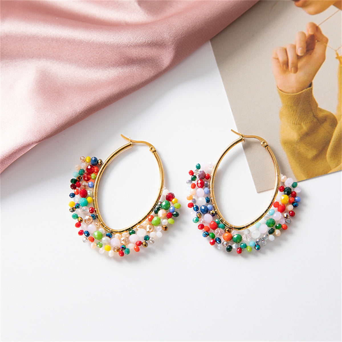 Red and Pink Multicolor Cluster Oval Huggie Earrings, huggie earrings, everyday style, detail close-up