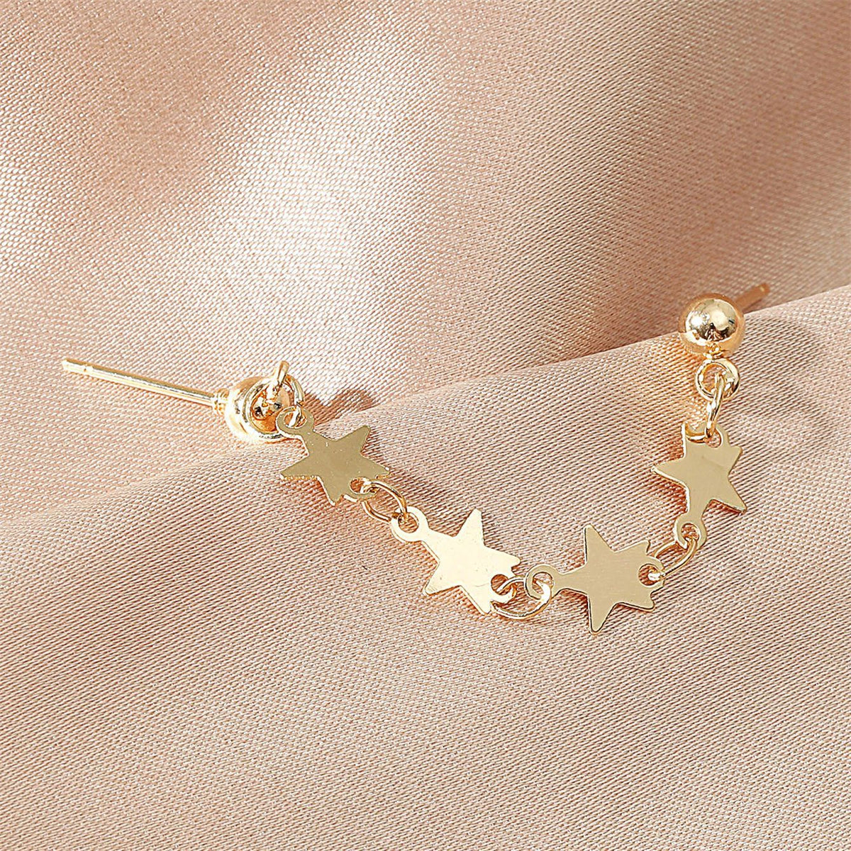 18K Gold-Plated Star Chain Ear Cuffs, gold drop earrings for women, elegant gift for her, detail close-up