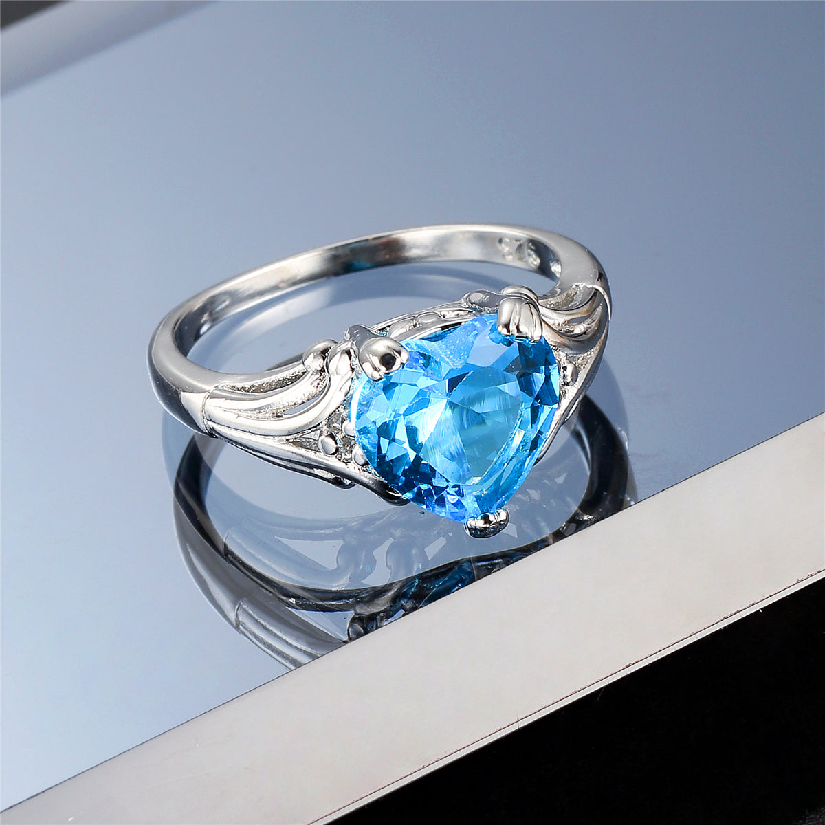 Sea Blue Crystal and Silver-Plated Heart Ring, silver statement rings for women, elegant gift for her, styled look