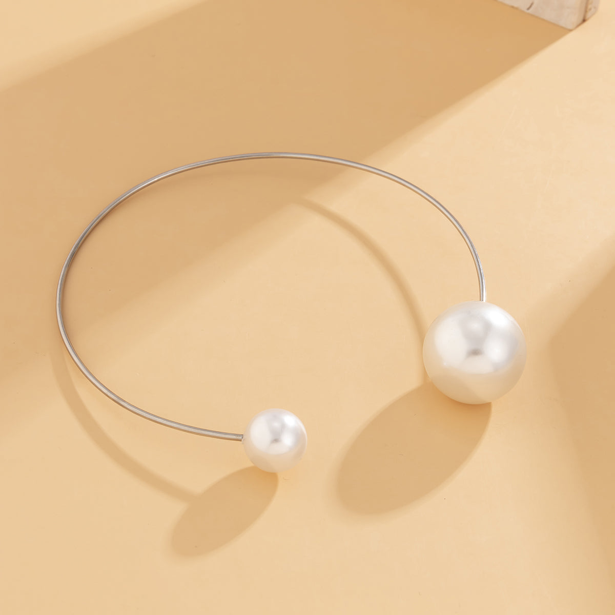 Pearl and Silver-Plated Copper Collar Necklace, chunky silver choker necklace, dainty minimalist design, styled look