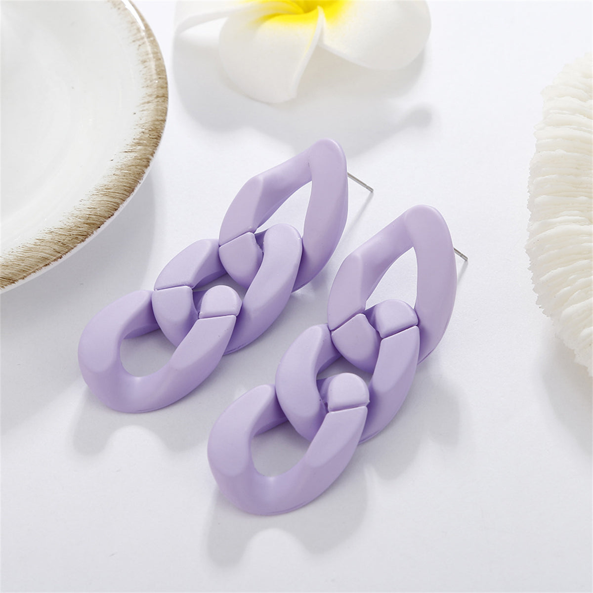 Purple Chunky Curb Chain Drop Earrings, drop earrings for women, vintage-inspired design, front view