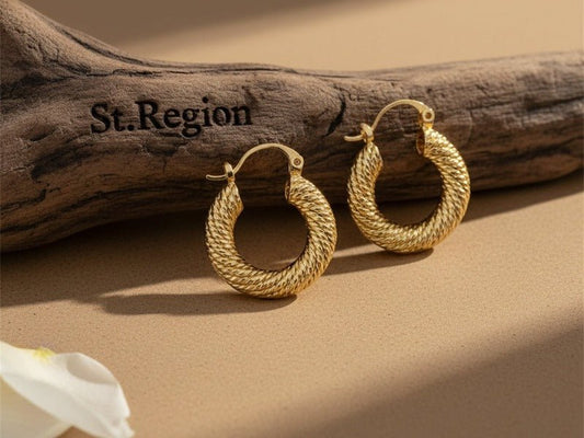 Cover image for Lightweight Earrings: 5 Trends Defining 2026: St.Region 18K Gold Plated Braided Hoop Earrings in 18k gold plated arranged on a neutral surface.