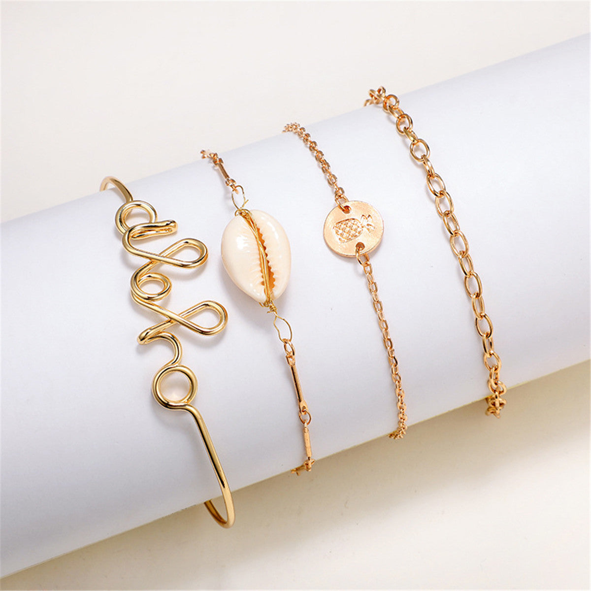 Shell and 18K Gold-Plated 'Aloha' Bracelet Set, jewelry gift sets for women, vintage-inspired design, detail close-up