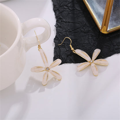 Cubic Zirconia and Acrylic 18K Gold-Plated Flower Drop Earrings, gold drop earrings for women, everyday style, styled look