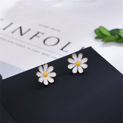 White Enamel and 18K Gold-Plated Mum Stud Earrings, gold stud earrings for women, everyday style, detail close-up