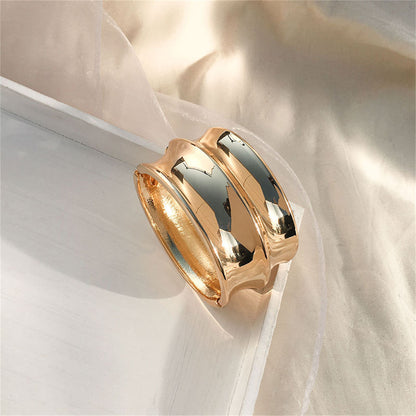18K Gold-Plated Drum Hinge Bangle, gold bangle bracelet, dainty minimalist design, lifestyle look
