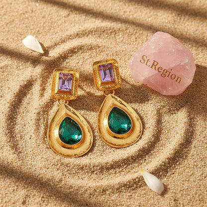 Crystal and 18K Gold-Plated Teardrop Earring, gold drop earrings for women, botanical inspired, detail close-up