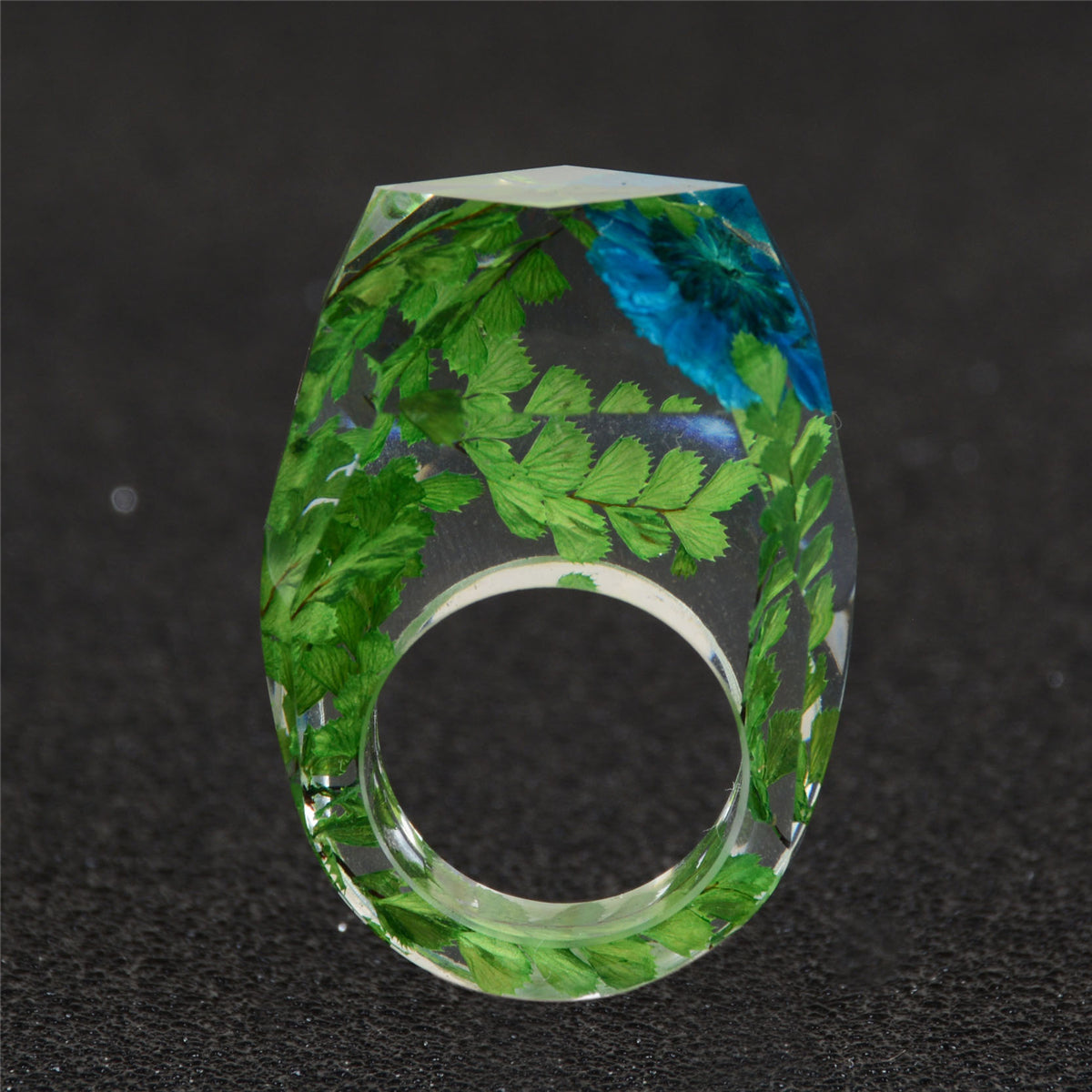 Green and Blue Dried Flower Ring, statement rings for women, vintage-inspired design, lifestyle look