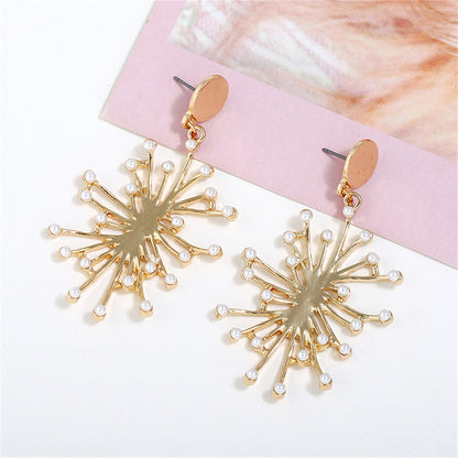 Pearl and 18K Gold-Plated Firework Drop Earrings, gold drop earrings for women, vintage-inspired design, side view