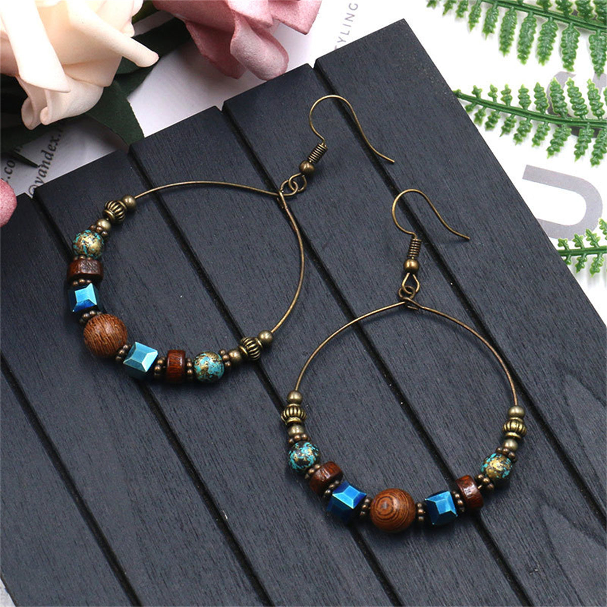 Wood and Acrylic 18K Gold-Plated Beaded Hoop Earrings, gold drop earrings for women, vintage-inspired design, detail close-up