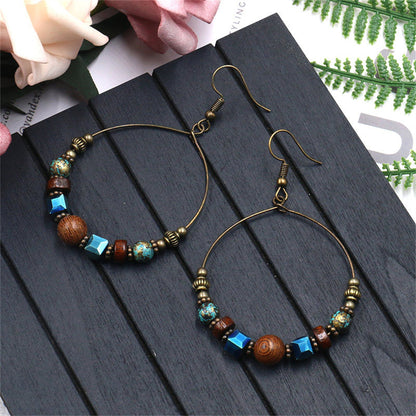 Wood and Acrylic 18K Gold-Plated Beaded Hoop Earrings, gold drop earrings for women, vintage-inspired design, detail close-up