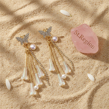 Pearl and 18K Gold-Plated Butterfly Tassel Drop Earrings, gold drop earrings for women, elegant gift for her, detail close-up