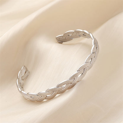 Stainless Steel Twine Cuff, stainless steel bracelet for women, vintage-inspired design, detail close-up