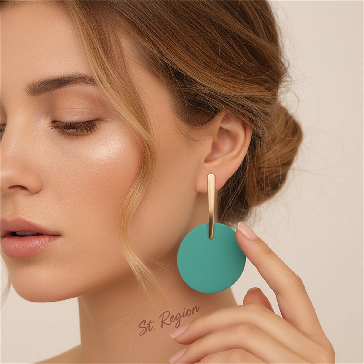 Green Acrylic and 18K Gold-Plated Round Drop Earrings, gold drop earrings for women, elegant gift for her, styled look