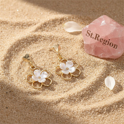 Resin and Gold-Plated Flower Drop Earrings, gold drop earrings for women, botanical inspired, detail close-up
