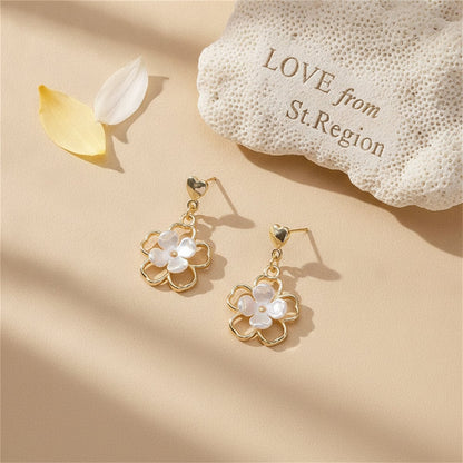 Resin and Gold-Plated Flower Drop Earrings, gold drop earrings for women, botanical inspired, lifestyle look