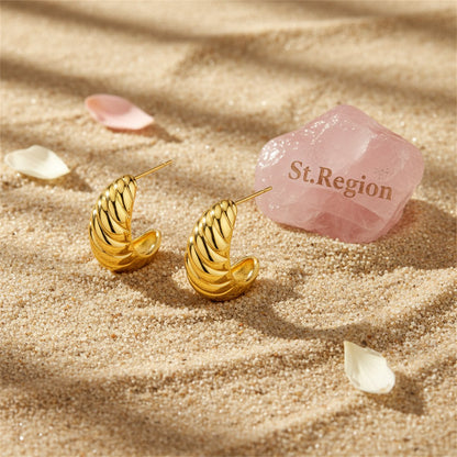 18K Gold-Plated Twisted Huggie Earrings, gold huggie earrings, vintage-inspired design, detail close-up
