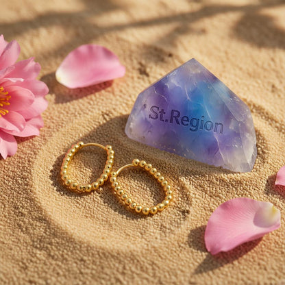 18K Gold-Plated Beaded U-Shaped Huggie Earrings, gold huggie earrings, everyday style, detail close-up