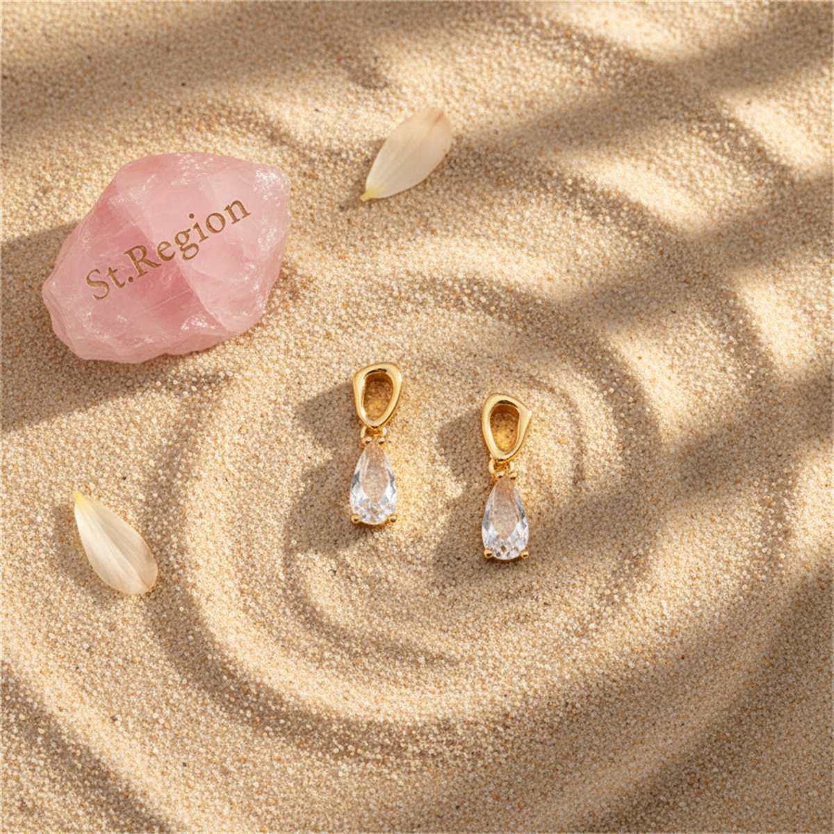 Crystal and 18K Gold-Plated Dangle Drop Earrings, gold drop earrings for women, elegant gift for her, detail close-up