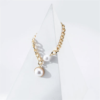 Pearl and 18K Gold-Plated Chain Asymmetrical Round Pendant Necklace, gold pendant necklace for women, detail close-up