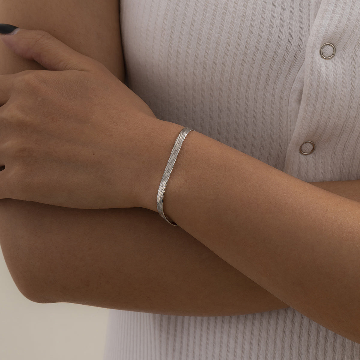 Silver-Plated Herringbone Chain Bracelet, silver bracelet for women, elegant gift for her, detail close-up