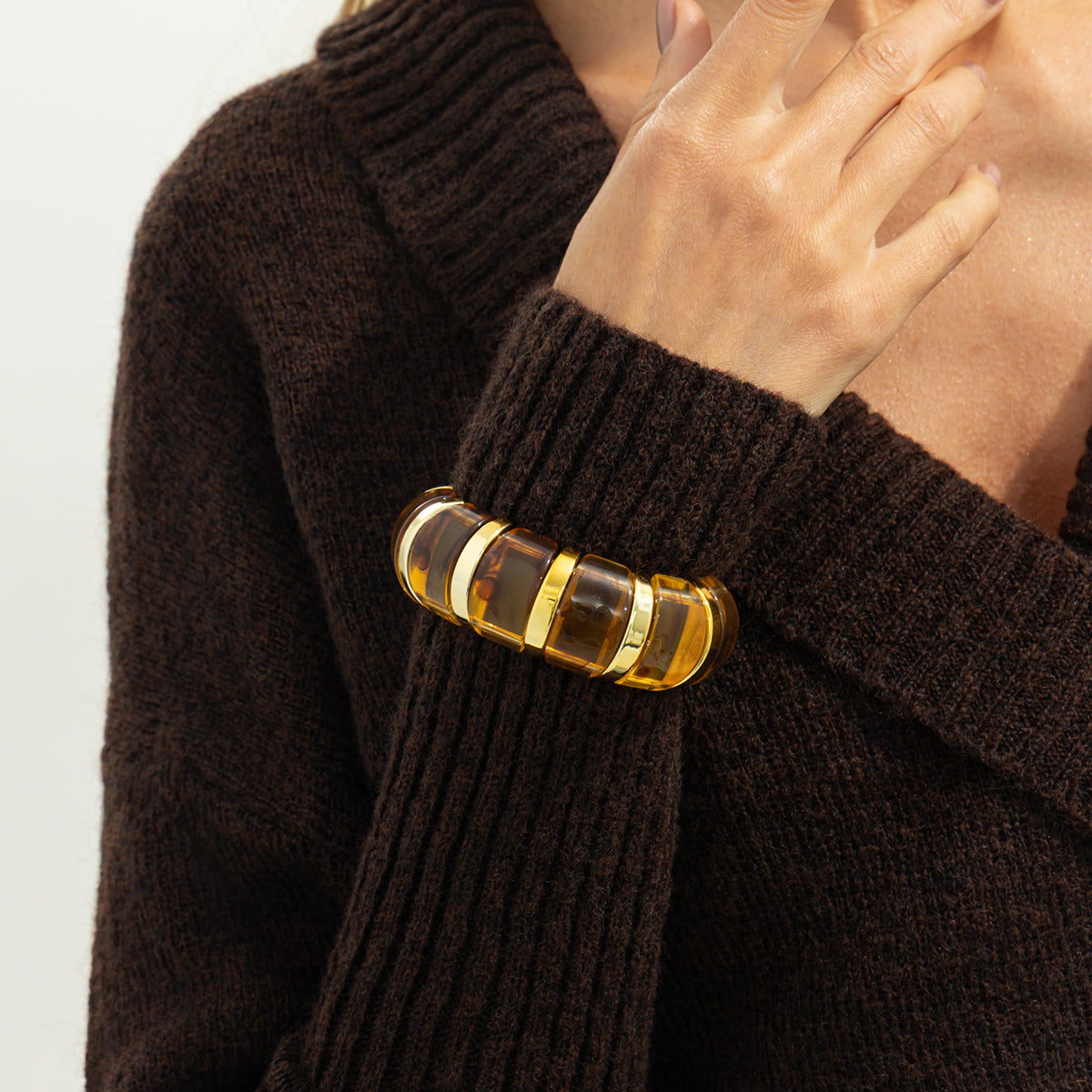 Light Amber Resin and Goldtone Oval Station Stretch Bracelet, elegant gift for her, lifestyle look