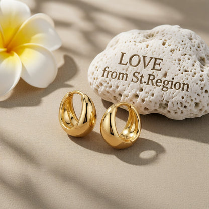 18K Gold-Plated Oval Huggie Earrings, gold huggie earrings, everyday style, lifestyle look