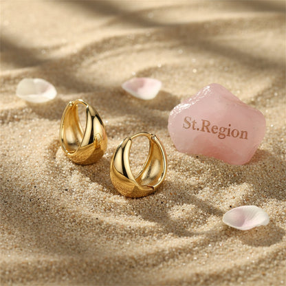 18K Gold-Plated Oval Huggie Earrings, gold huggie earrings, everyday style, detail close-up