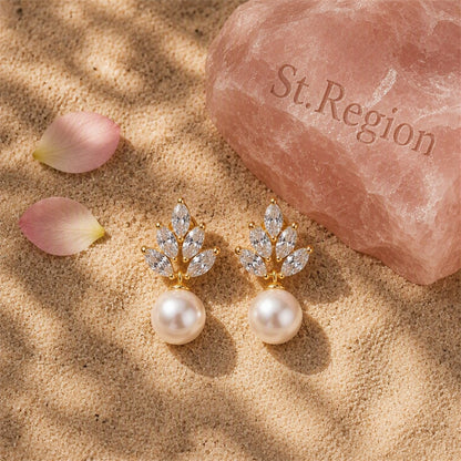 Pearl and Crystal 18K Gold-Plated Leaf Drop Earrings, gold drop earrings for women, vintage-inspired design, detail close-up
