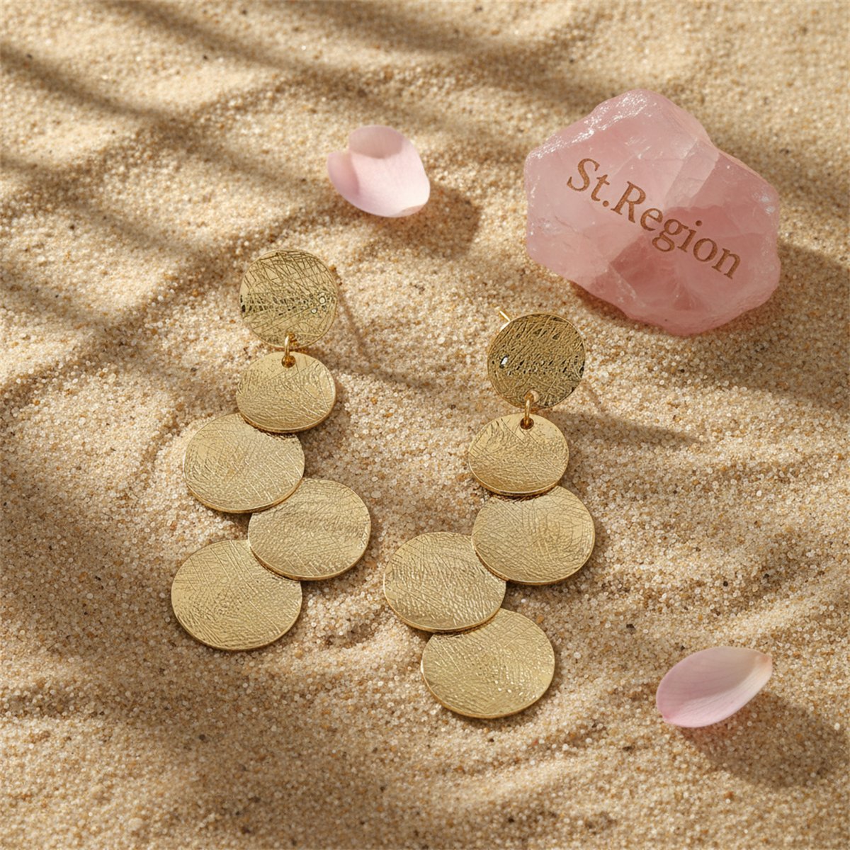 18K Gold-Plated Linking Round Drop Earrings, gold drop earrings for women, elegant gift for her, detail close-up