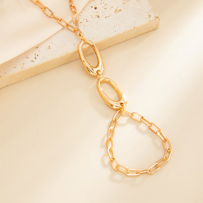 Goldtone Open Oval Finger-to-Wrist Bracelet, gold bracelet for women, elegant gift for her, detail close-up