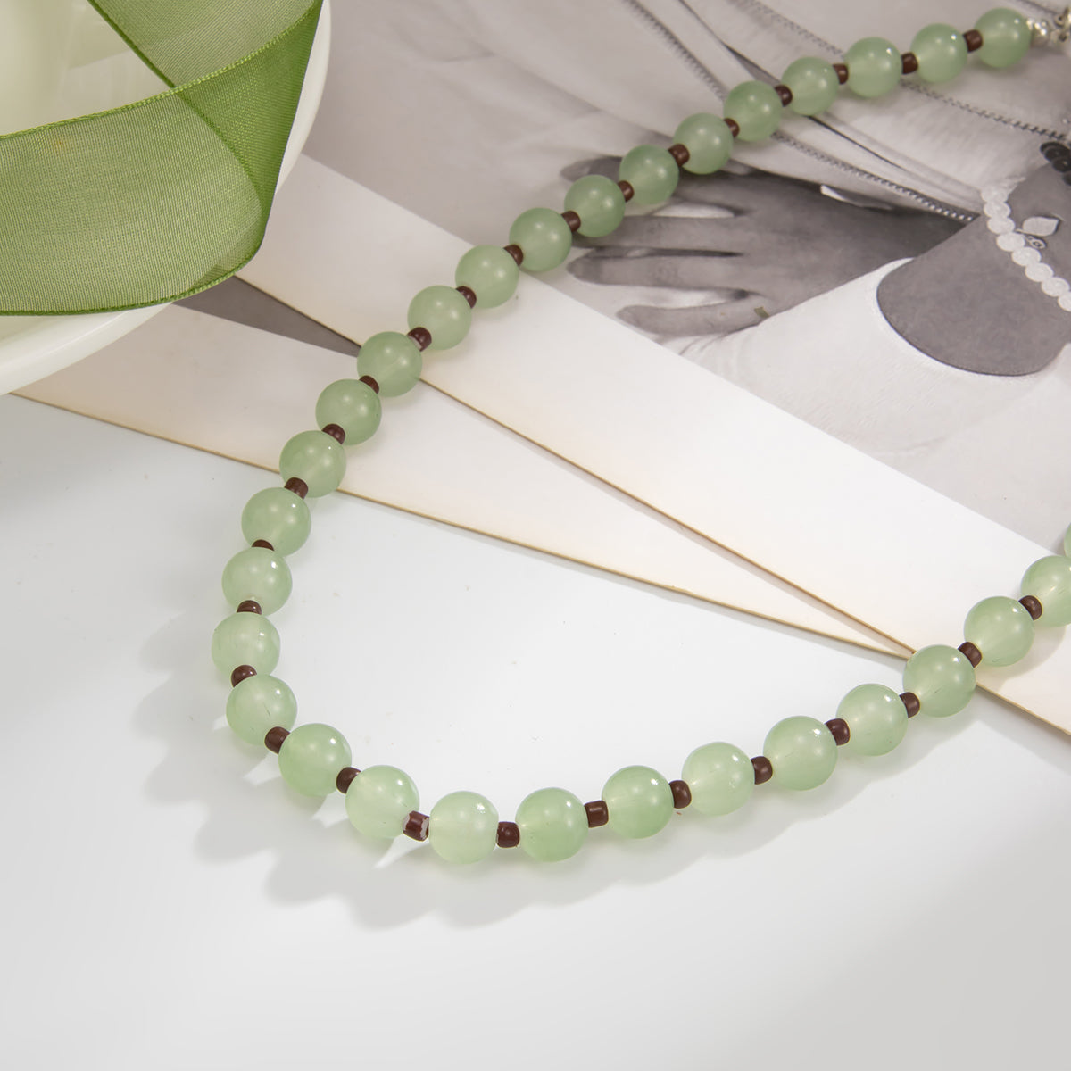 Green Jade and Silvertone Beaded Chain Collar Necklace, vintage-inspired design, detail close-up
