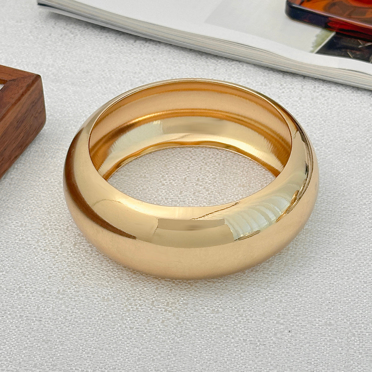 Goldtone Bangle Bracelet, gold bangle bracelet, botanical inspired, detail close-up