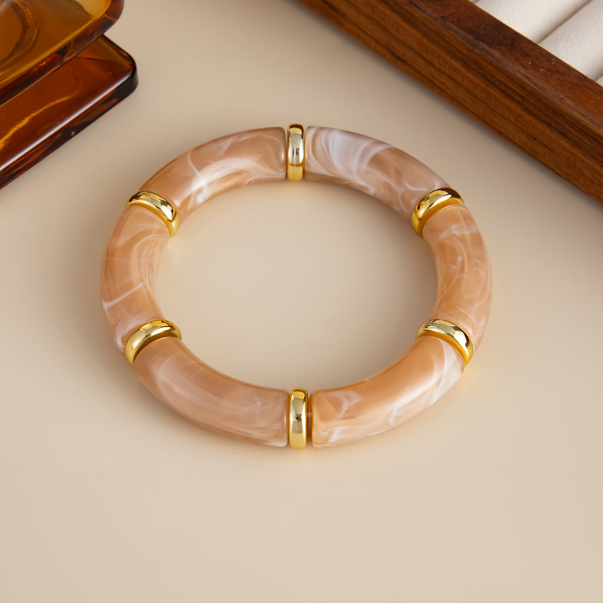 Tea Resin and Goldtone Sequin Joint Stretch Bracelet, vintage-inspired design, detail close-up