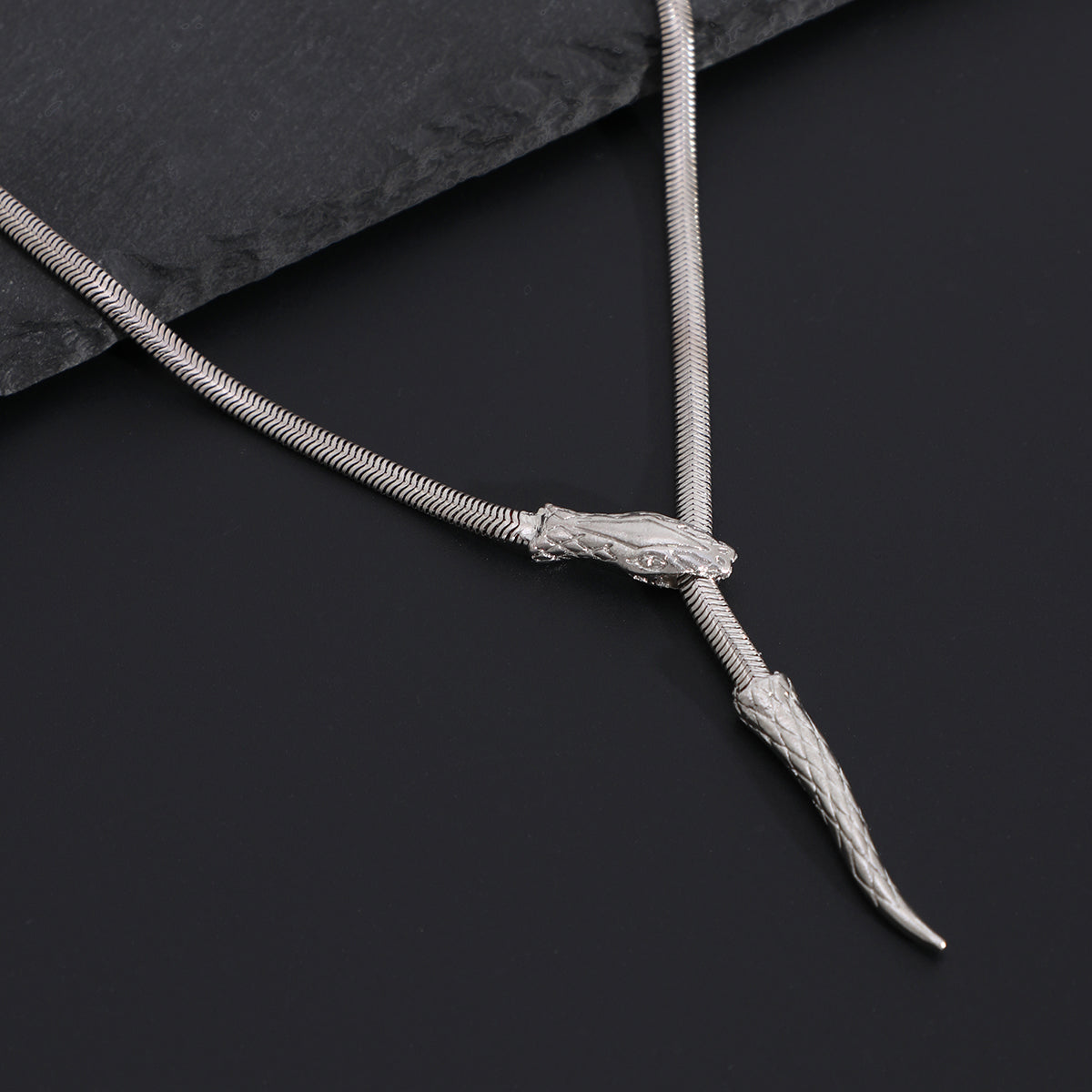 Silvertone Herringbone Chain Snake Lariat Necklace, botanical inspired, side view