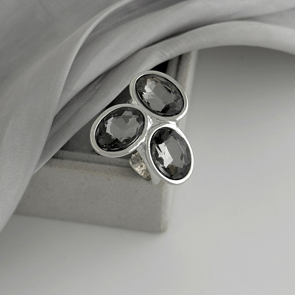 Gray Crystal and Silvertone Tri-Oval Open Ring, elegant gift for her, detail close-up