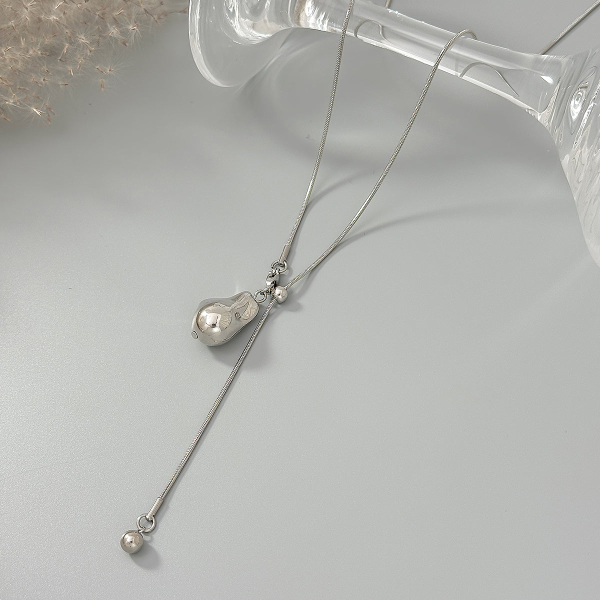 Silvertone Drop Pendant Lariat Necklace, vintage-inspired design, side view