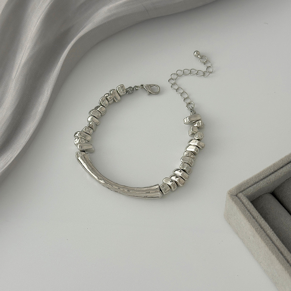 Silvertone Curved Bar Irregular Beads Chain Bracelet, silver bracelet for women, everyday style, detail close-up